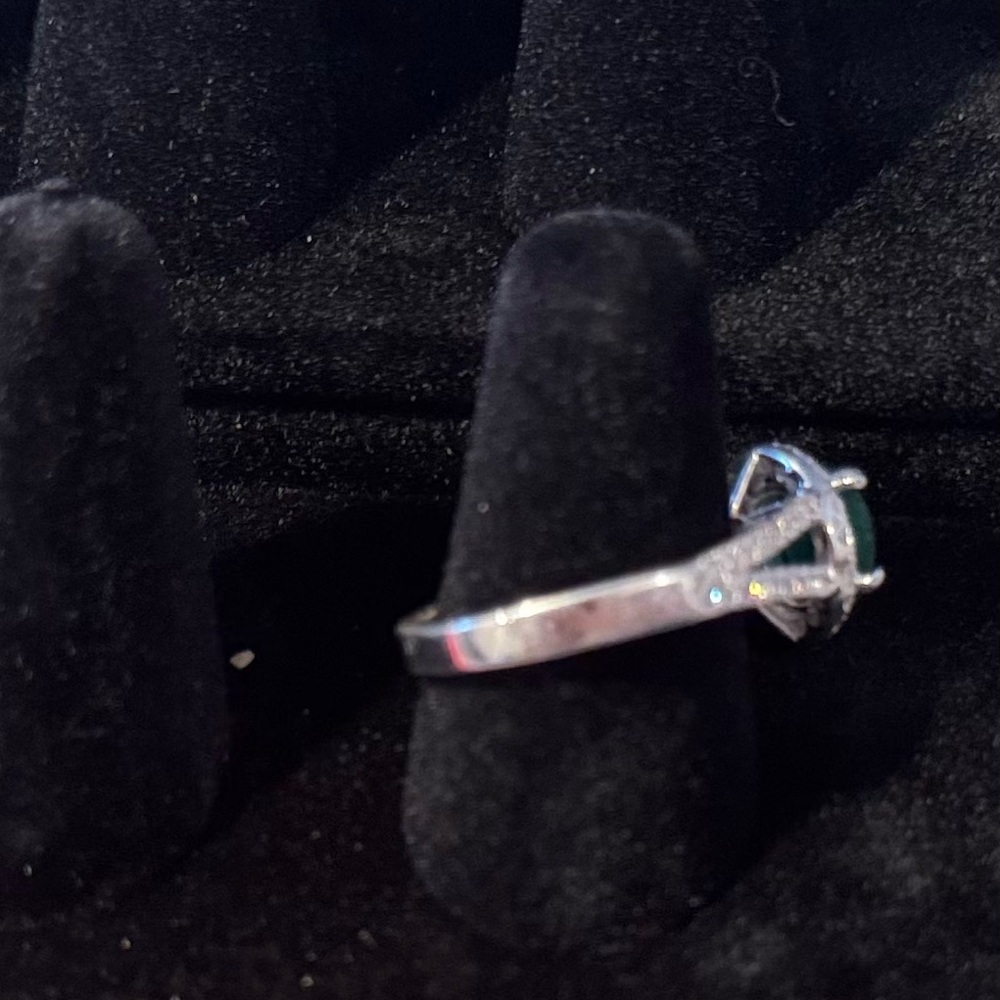 Emerald Silver Ring - image 8